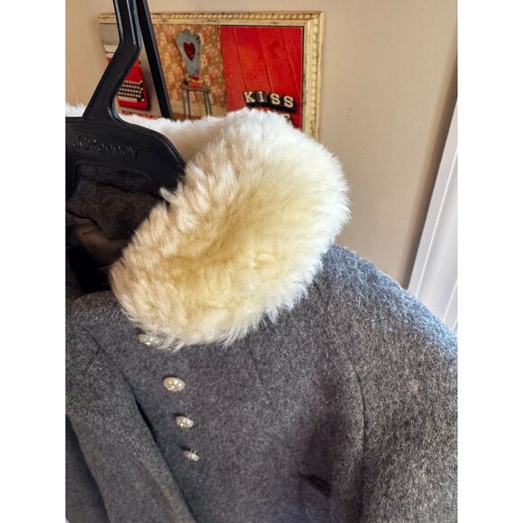Stunning vintage 1950's girls wool coat Little Miss Robin grey coat back pleats - Picture 4 of 9